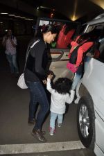 Sushmita Sen snapped at the Airport, Mumbai on 12th Oct 2012,1 (7).JPG